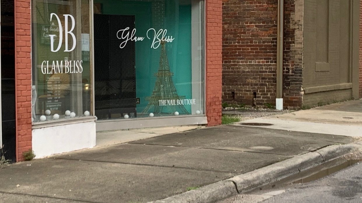 Glam Bliss logo